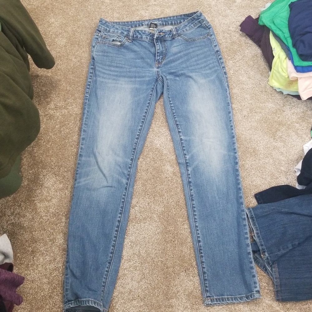Pencil fit jeans